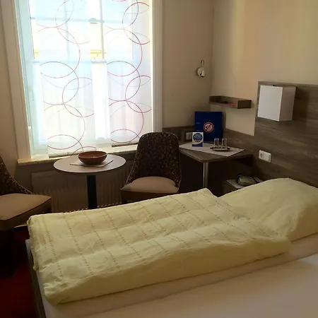 Πανσιόν Gaestehaus Janssen 3*